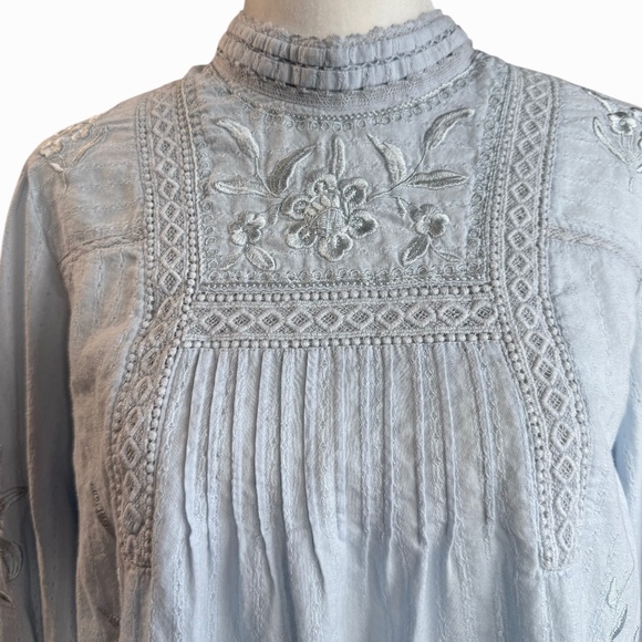 Sundance Cotton High Neck Embroidered Light Blue Long Sleeve Top Sz M - Picture 3 of 9